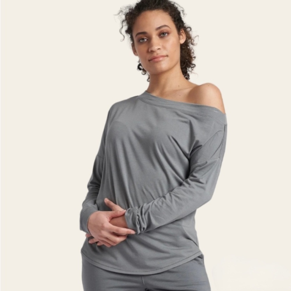 **DONATING** Universal Standard 2XS Long sleeve Off The Shoulder Dolci Top, sage